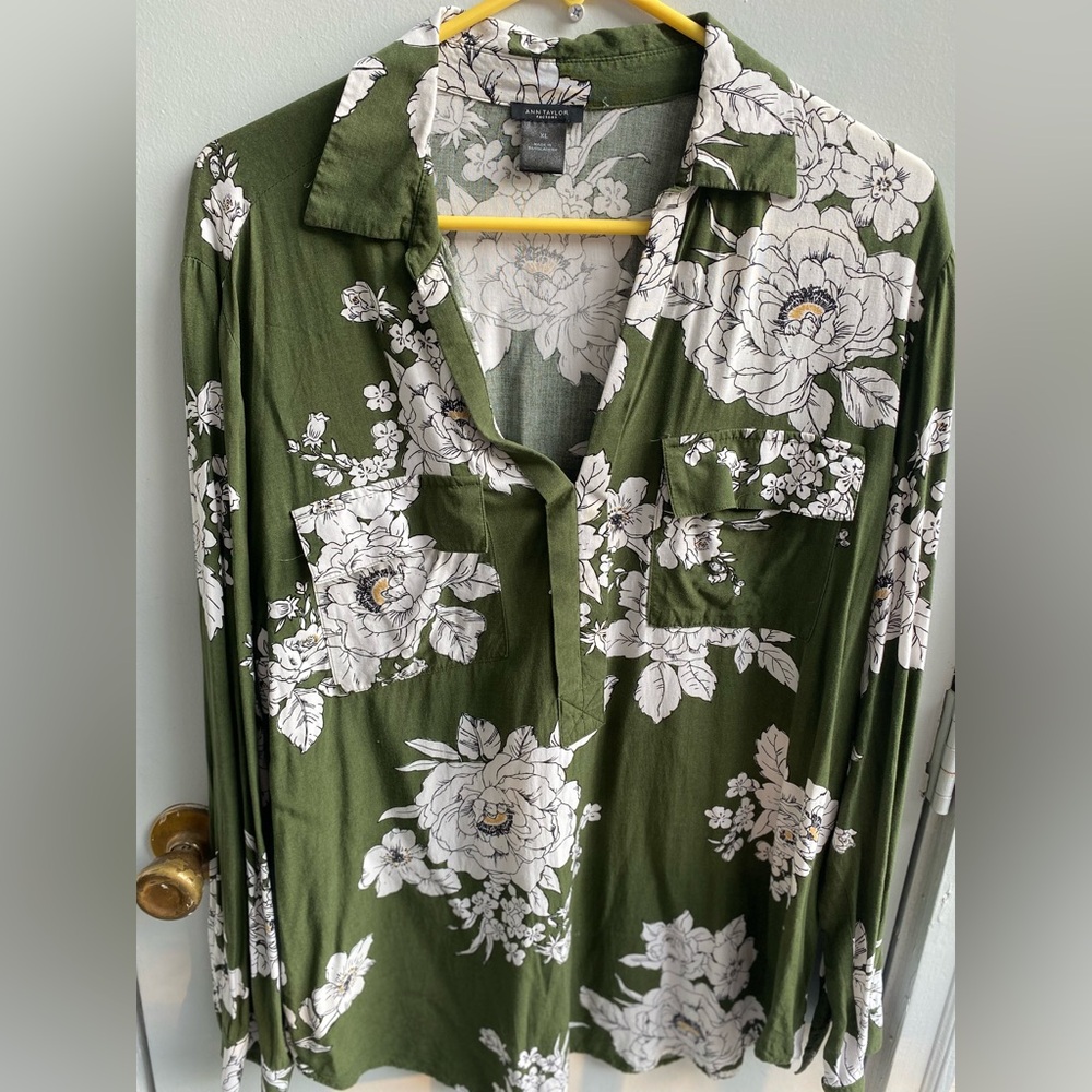 Green Floral Button-Up Blouse